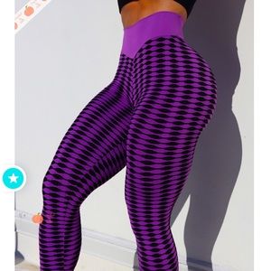 COPY - Peached by nellie super cute out of stock leggings ! Size medium